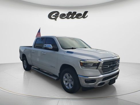 Used 2023 RAM 1500 Laramie AWD/4WD image 3