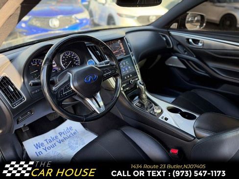 Used 2018 INFINITI Q60 3.0t Luxe w/ Sensory Package 3.0T Luxe AWD/4WD image 15