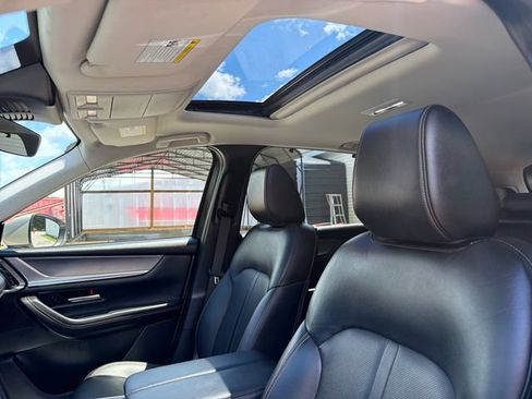 Used 2024 MAZDA CX-90 3.3 Turbo w/ Preferred Package AWD/4WD image 22