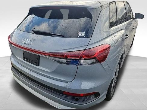 Used 2024 Audi Q4 e-tron Premium Plus w/ Premium Plus image 17