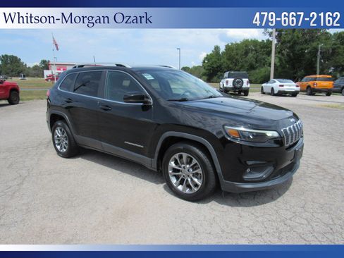 Used 2019 Jeep Cherokee Latitude Plus FWD image 21