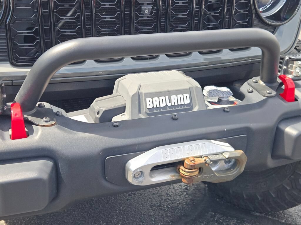 Used 2019 Jeep Wrangler Sport AWD/4WD image 4