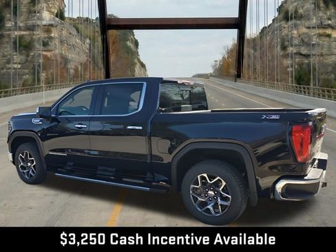 New 2026 GMC Sierra 1500 SLT AWD/4WD image 7