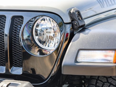 Used 2021 Jeep Wrangler Unlimited Sport AWD/4WD image 19