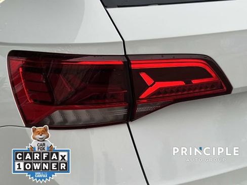 Certified 2023 Volkswagen Taos SE w/ Black Wheel Package image 6