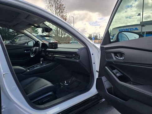 Certified 2023 Honda Accord Touring image 9