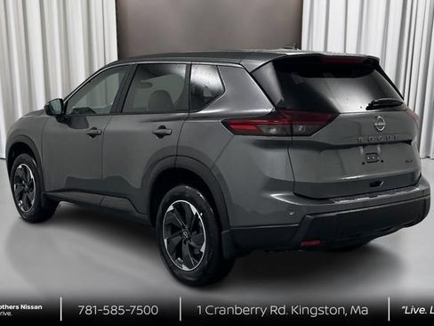 Used 2025 Nissan Rogue SV AWD/4WD image 7