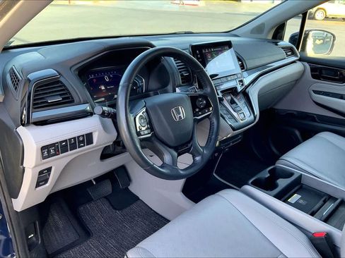 Used 2023 Honda Odyssey Elite image 18