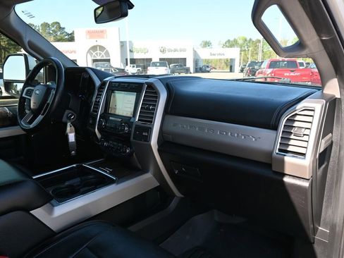 Used 2017 Ford F250 Lariat w/ Lariat Value Package image 23