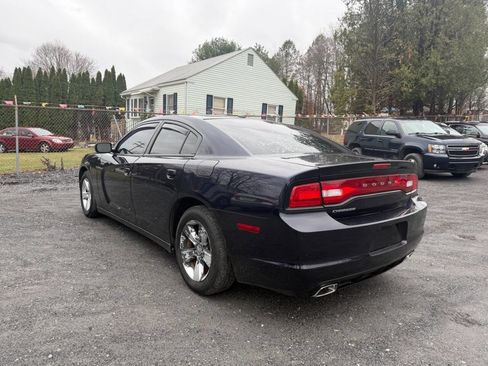 Used 2012 Dodge Charger SE image 6