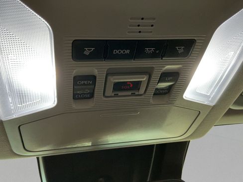 Certified 2021 Toyota RAV4 XLE Premium AWD/4WD image 15