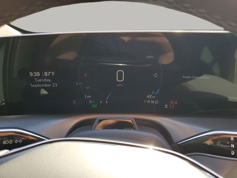 New 2026 Cadillac Vistiq Luxury w/ LPO, Floor Liner Package image 38