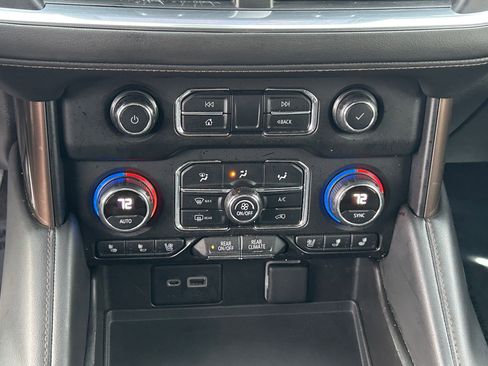 Used 2021 Chevrolet Tahoe High Country w/ Premium Package image 22