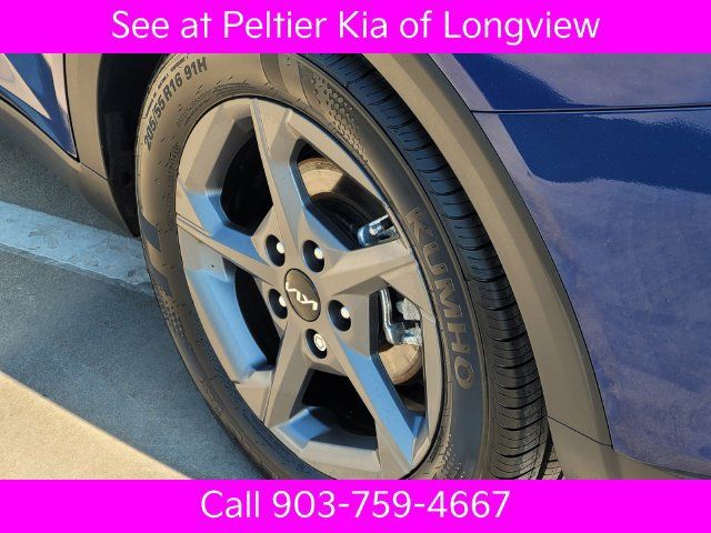 Certified 2025 Kia K4 FWD image 7