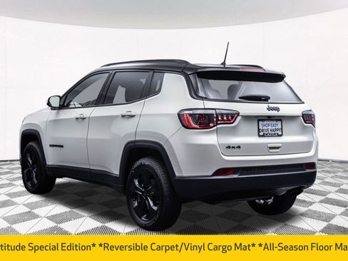 Used 2018 Jeep Compass Latitude image 10