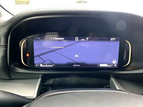 Used 2025 Jeep Wagoneer 4WD image 15