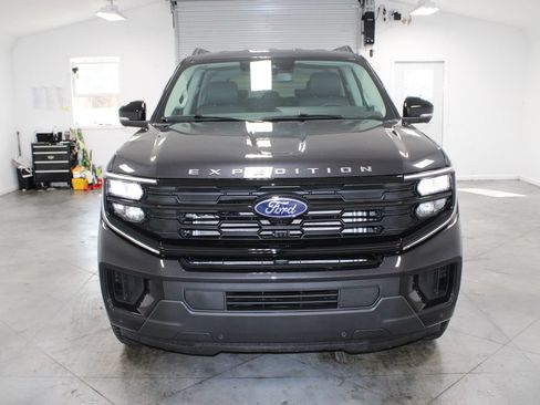 New 2026 Ford Expedition Active RWD image 2