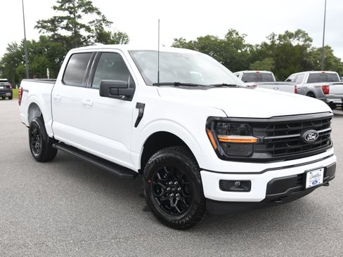 New 2026 Ford F150 XLT w/ FX4 Off-Road Package AWD/4WD image 3