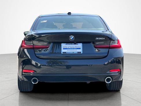 Used 2023 BMW 330i Sedan w/ Premium Package RWD image 4