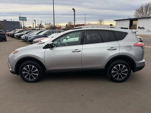 Used 2018 Toyota RAV4 LE image 6
