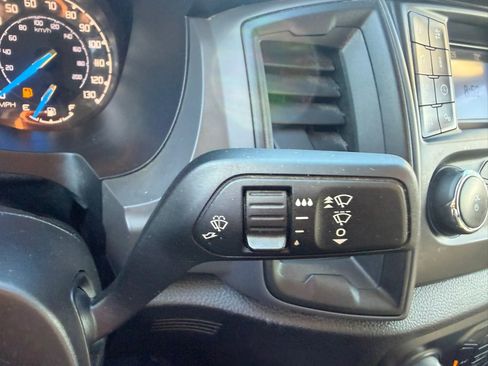 Used 2019 Ford Ranger XL w/ Equipment Group 101A Mid AWD/4WD image 17
