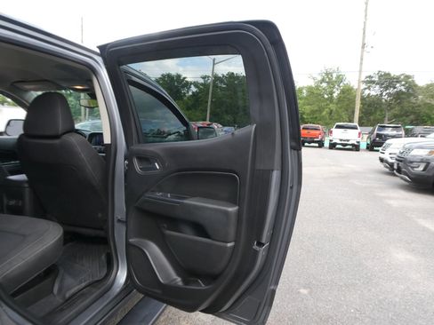 Used 2019 Chevrolet Colorado LT w/ LT Convenience Package AWD/4WD image 25
