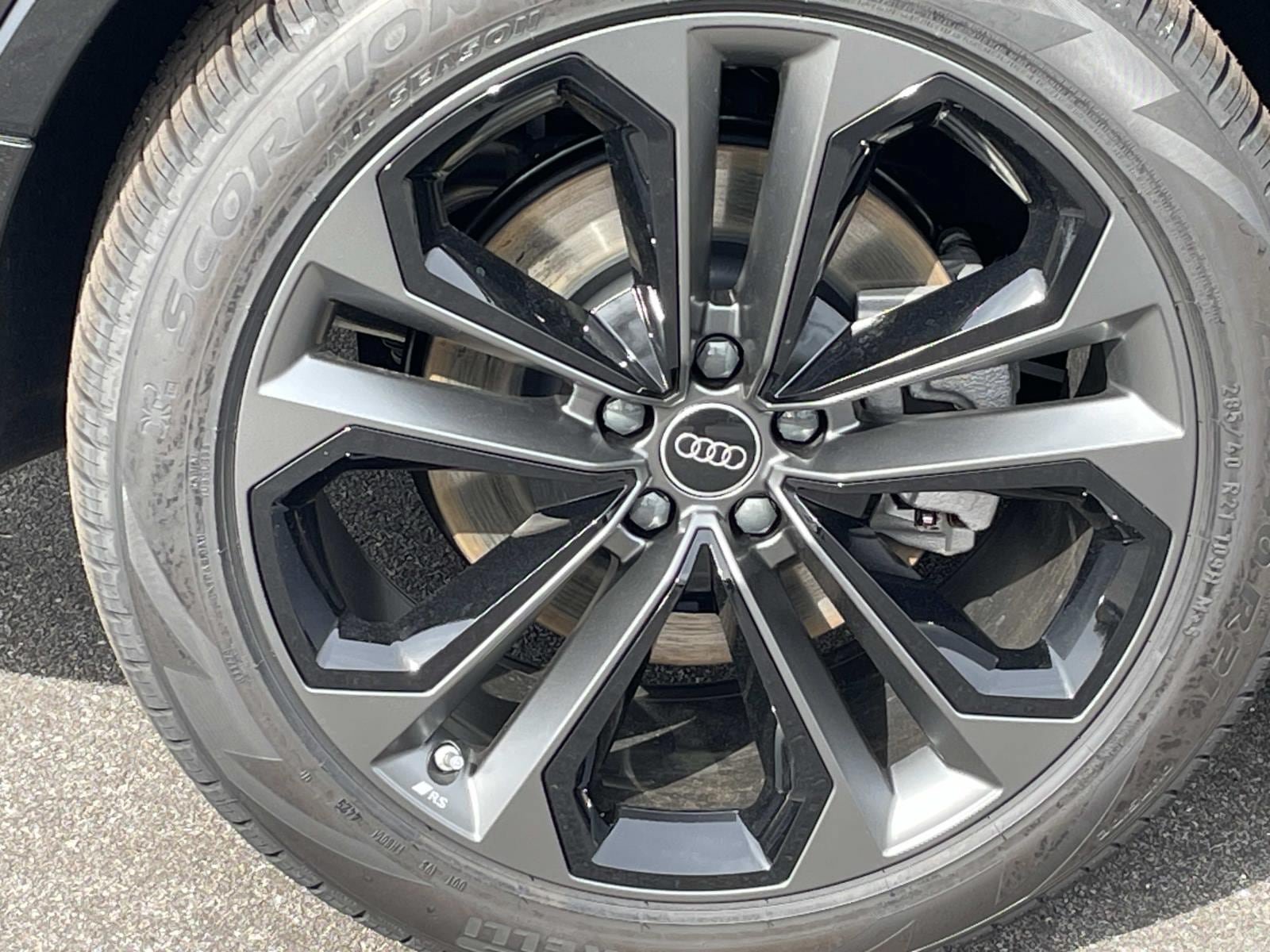 New 2026 Audi Q7 3.0T Premium Plus AWD/4WD image 9