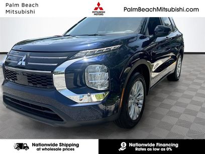 New 2026 Mitsubishi Outlander ES
