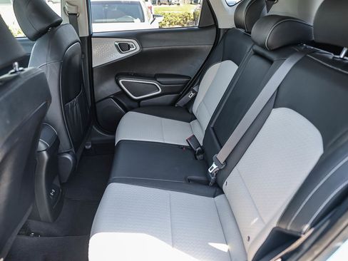 Used 2023 Kia Soul GT-Line FWD image 8