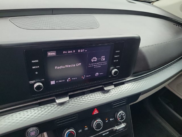 Used 2024 Kia Carnival LX FWD image 30