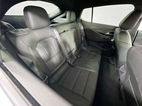 Used 2025 Buick Envista Avenir FWD image 25