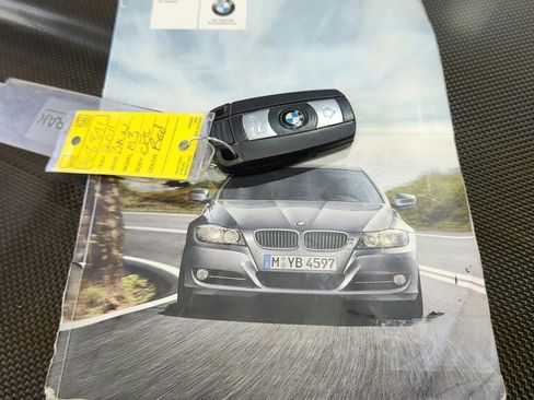 Used 2011 BMW M3 Coupe image 32