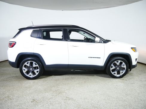 Used 2018 Jeep Compass Limited w/ Safe & Security Group AWD/4WD image 8