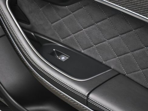 Used 2023 Audi S8 image 23