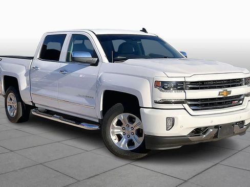 Used 2017 Chevrolet Silverado 1500 LTZ Z71 w/ LTZ Plus Package image 4