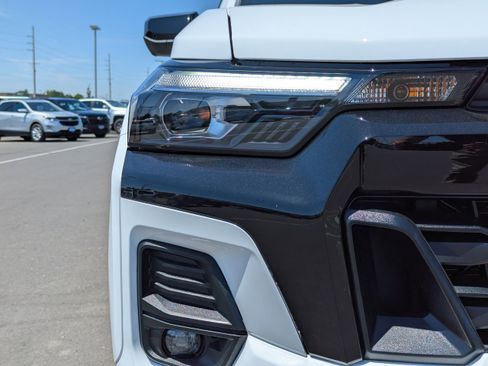 New 2025 Chevrolet Colorado Z71 w/ Midnight Edition image 45