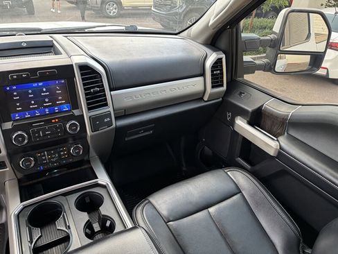 Used 2021 Ford F250 Lariat w/ Lariat Value Package AWD/4WD image 27