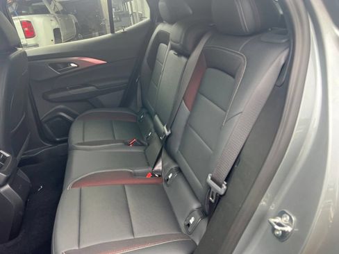 Used 2024 Chevrolet Equinox EV RS FWD image 9