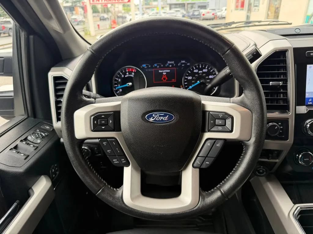 Used 2021 Ford F350 Lariat AWD/4WD image 33