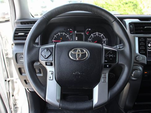 Used 2022 Toyota 4Runner SR5 image 20