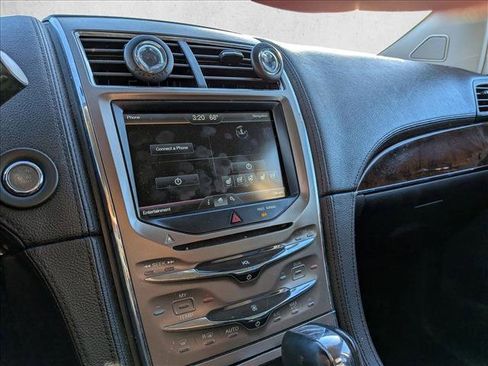 Used 2015 Lincoln MKX w/ Equipment Group 101A image 12