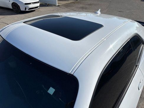 Used 2016 Dodge Challenger R/T Scat Pack w/ Leather Interior Group RWD image 10