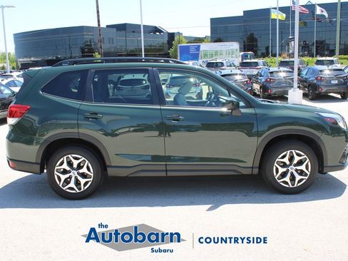 Used 2023 Subaru Forester Premium AWD/4WD image 4