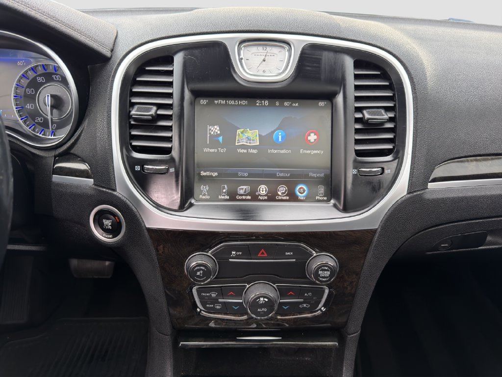 Used 2016 Chrysler 300 C RWD image 16