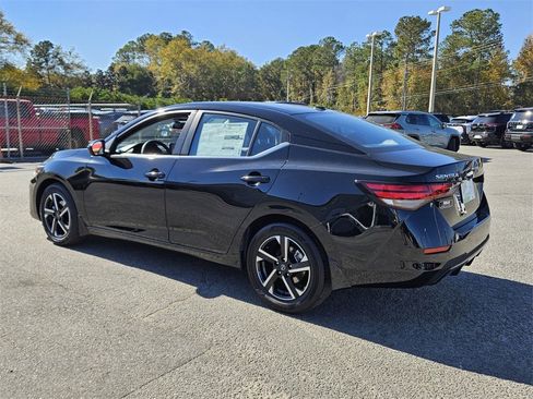 New 2025 Nissan Sentra SV image 7