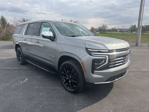 New 2026 Chevrolet Suburban Premier w/ Sun And Tow Package AWD/4WD image 1