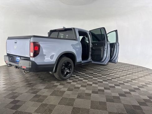 Used 2023 Honda Ridgeline Black Edition image 17
