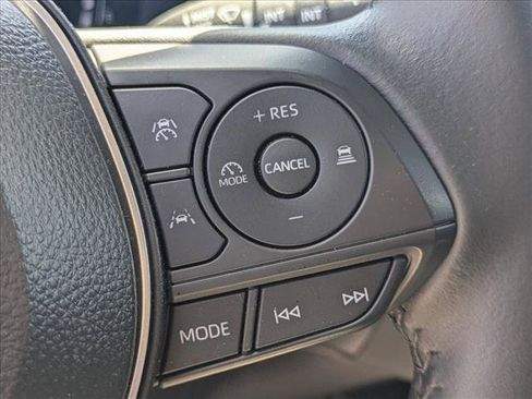 Used 2026 Toyota Corolla Cross LE FWD image 14