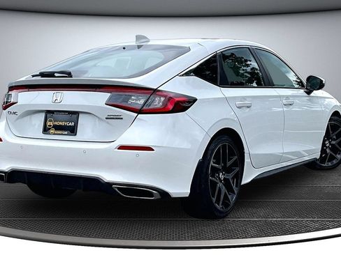 Used 2024 Honda Civic Sport Touring image 6