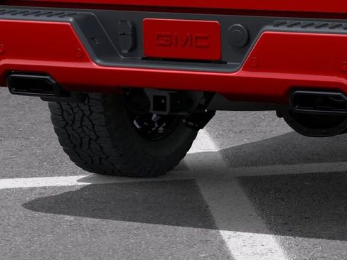 Used 2023 GMC Sierra 1500 AT4 w/ AT4 Premium Package AWD/4WD image 14